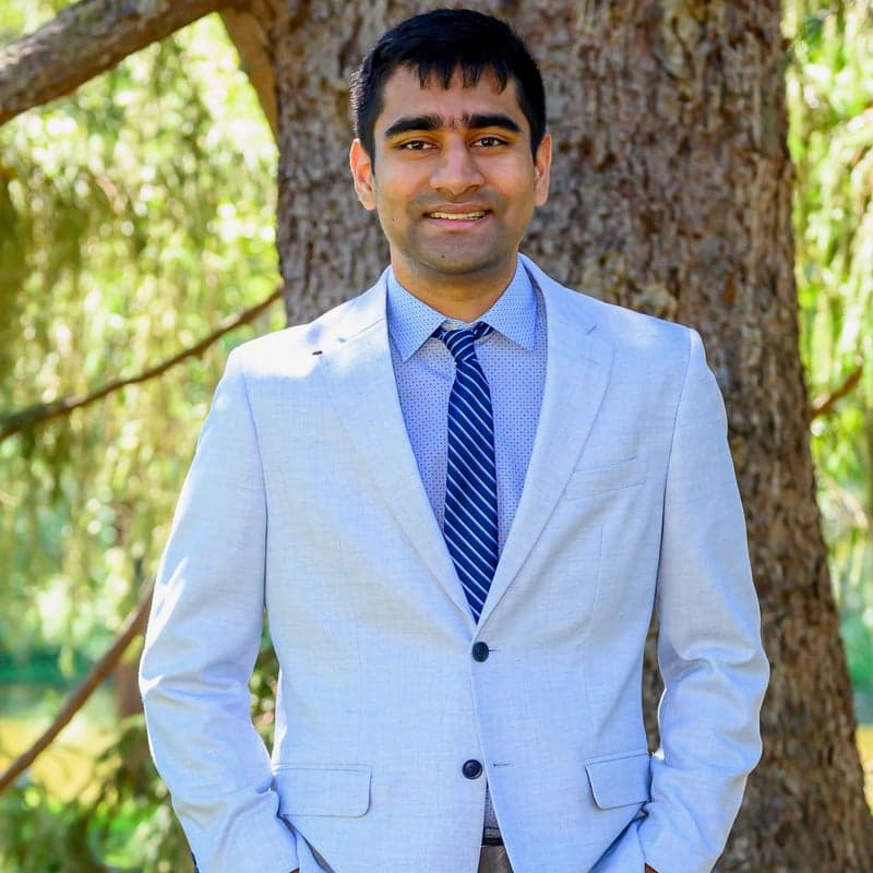 Headshot of Mohit Shah