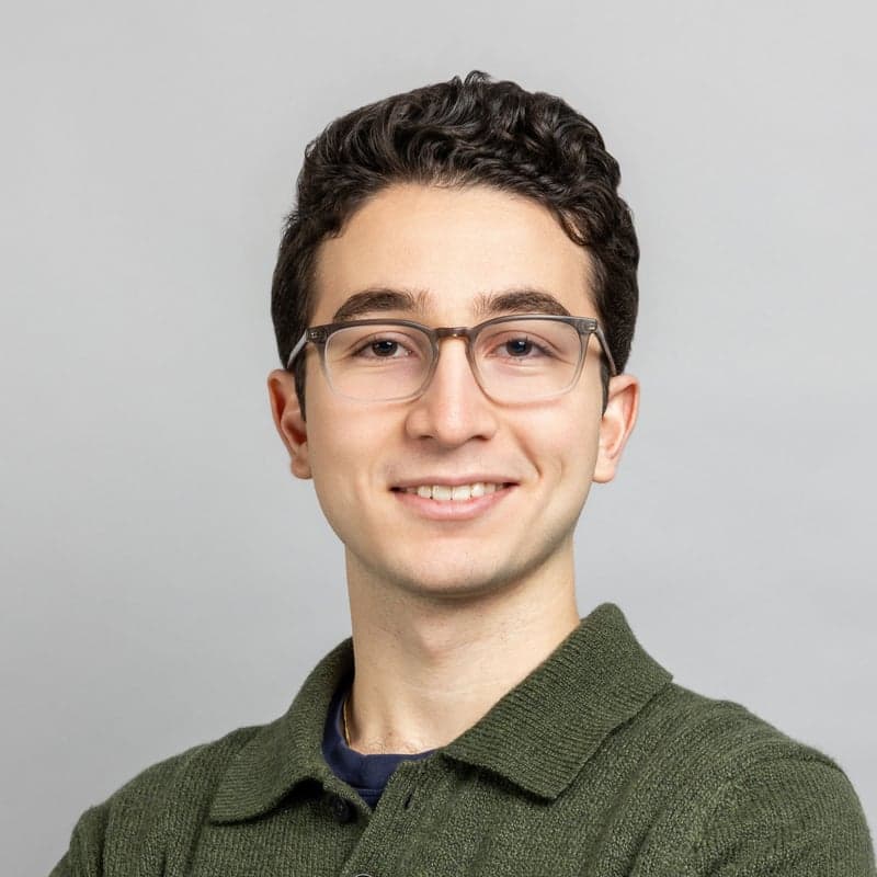 Headshot of Pedram Bayat